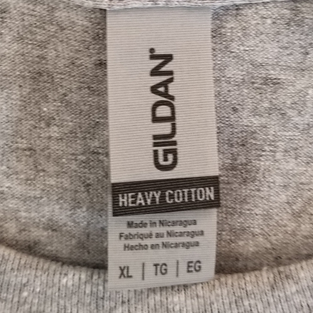 ๐ GILDAN T-SHIRT - XL - Picture 4 of 4